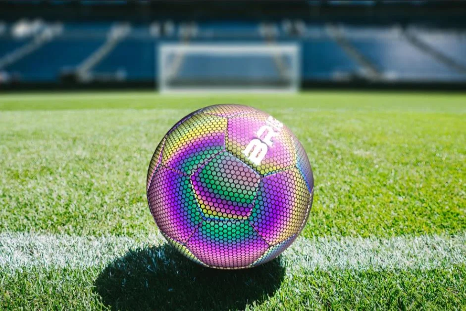 THE BRIGHT FOOTBALL - Image 6