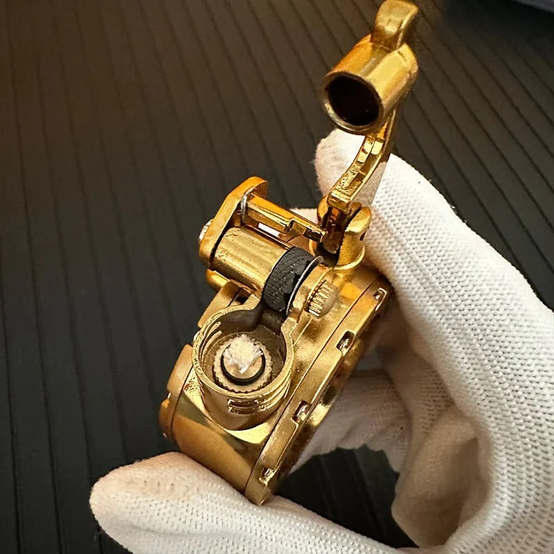 Retro Metal Rocker Kerosene Windproof Lighter - Image 3